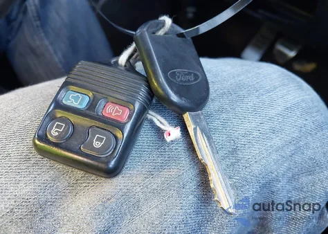 2008 Ford Shelby Gt500 z USA, uszkodzony, nr VIN 1ZVHT88S385178558